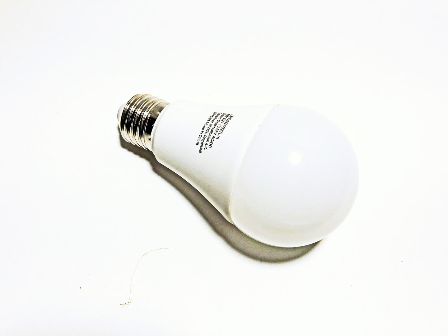 E27 LED Globe 700L 10-36V warm white
